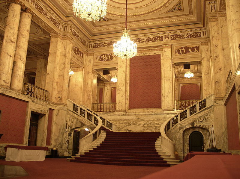 Datei:Theaterhambry.jpg