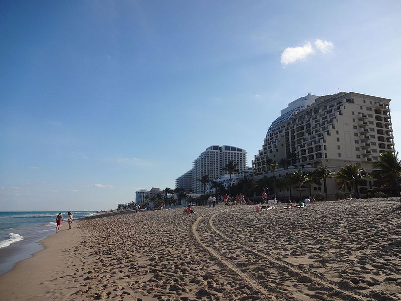 Datei:Stisabeach2.jpg
